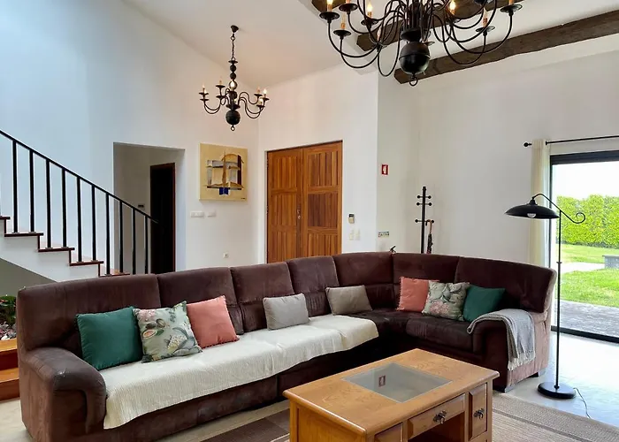 House 别墅 蓬塔德尔加达